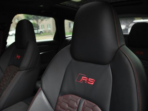 Used 2024 Audi RS 6 performance AWD/4WD image 23