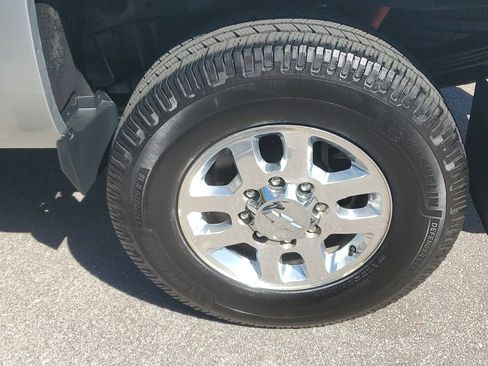 Used 2015 Chevrolet Silverado 2500 LT w/ LT Convenience Package image 13