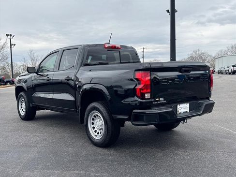 Used 2026 Chevrolet Colorado W/T w/ WT Convenience Package II image 5