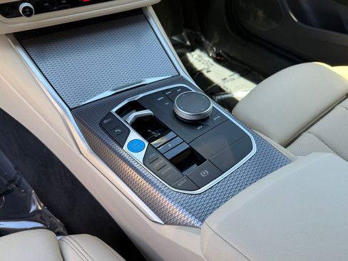 Certified 2025 BMW i4 eDrive40 image 30