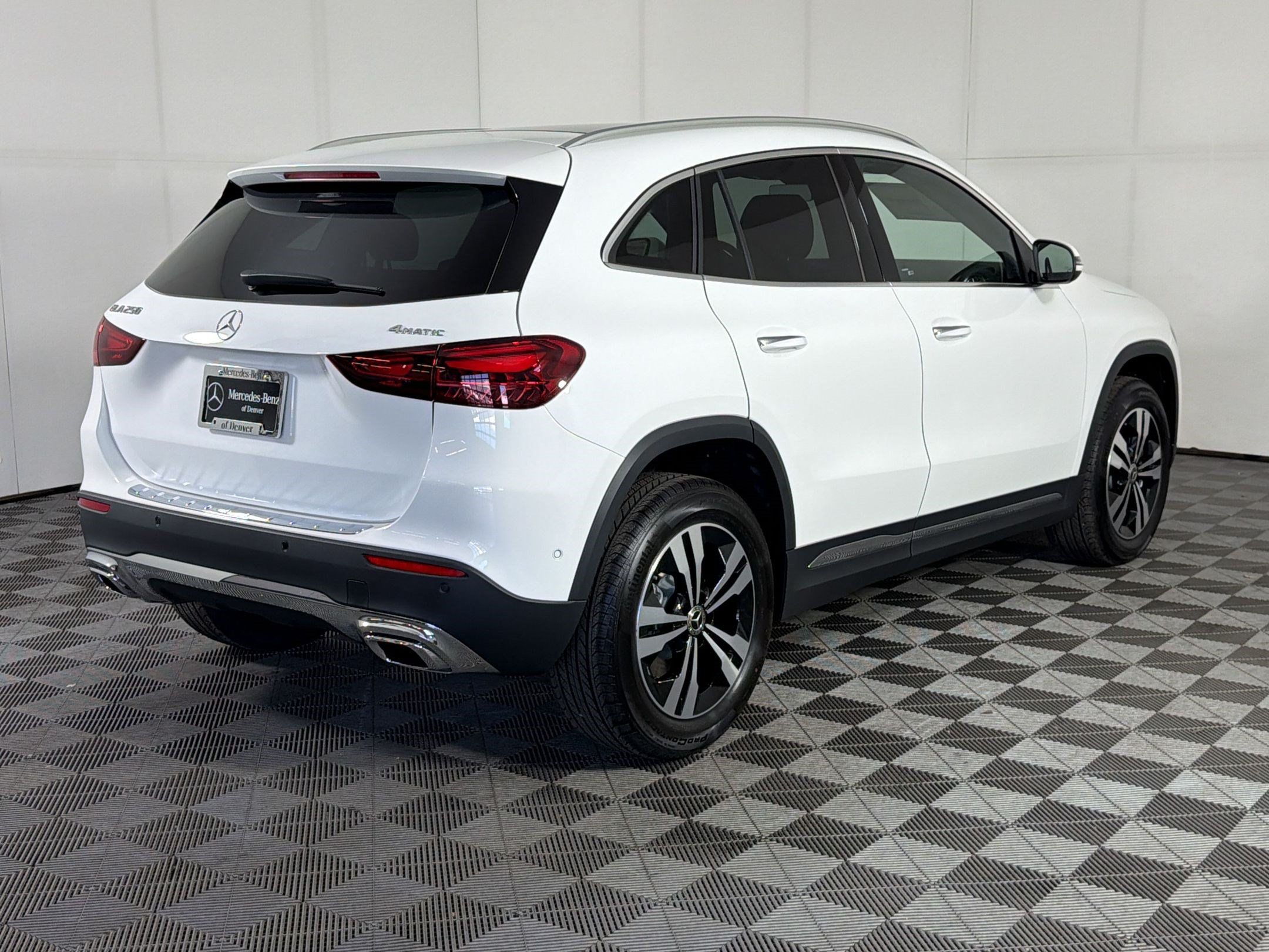 Used 2026 Mercedes-Benz GLA 250 4MATIC image 9