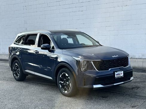 New 2026 Kia Sorento S w/ S Panoramic Sunroof Package FWD image 2