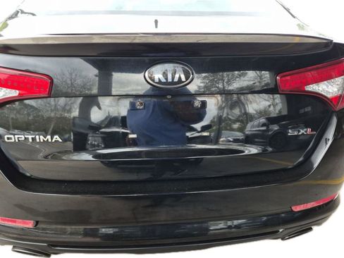 Used 2013 Kia Optima SX w/ Chrome Limited Pkg image 4