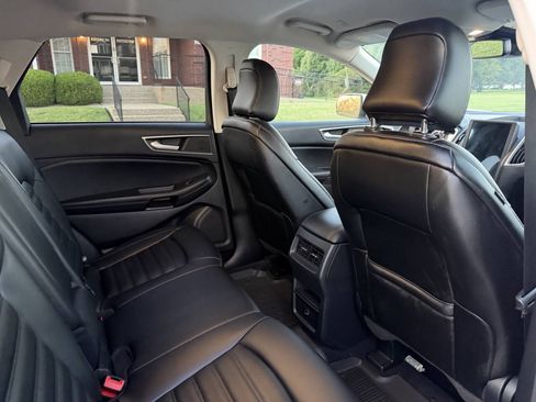 Used 2021 Ford Edge SEL AWD/4WD image 23