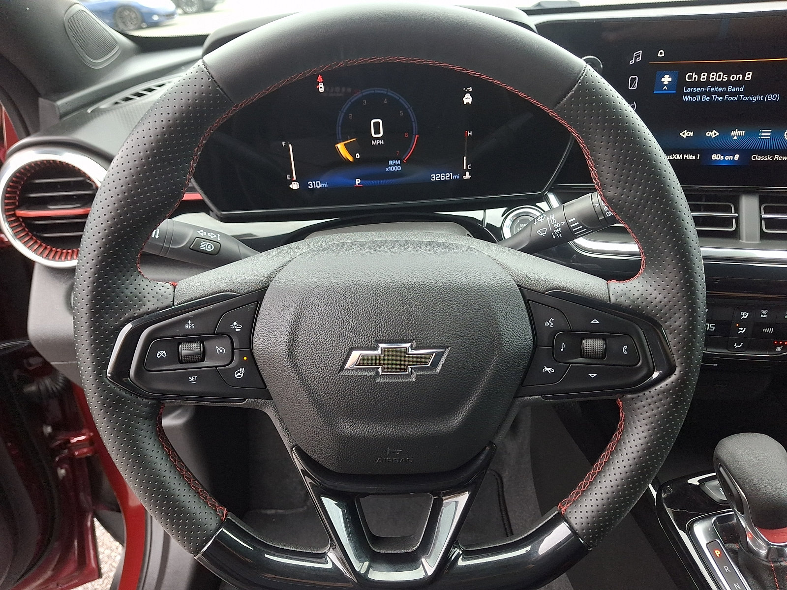 Used 2025 Chevrolet Trax RS w/ Driver Confidence Package FWD image 19