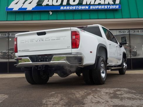 Used 2022 Chevrolet Silverado 3500 LT w/ Convenience Package AWD/4WD image 3