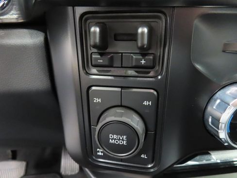 Used 2025 Ford F250 Lariat w/ Lariat Ultimate Package image 68