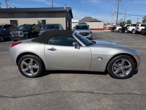 Used 2007 Pontiac Solstice Convertible w/ Preferred Package image 6