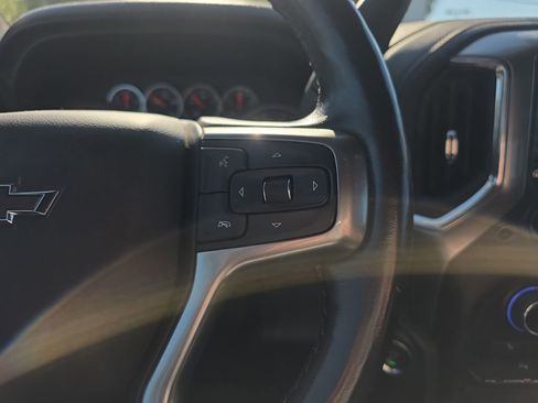 Used 2020 Chevrolet Silverado 1500 LT Trail Boss w/ Midnight Edition AWD/4WD image 29