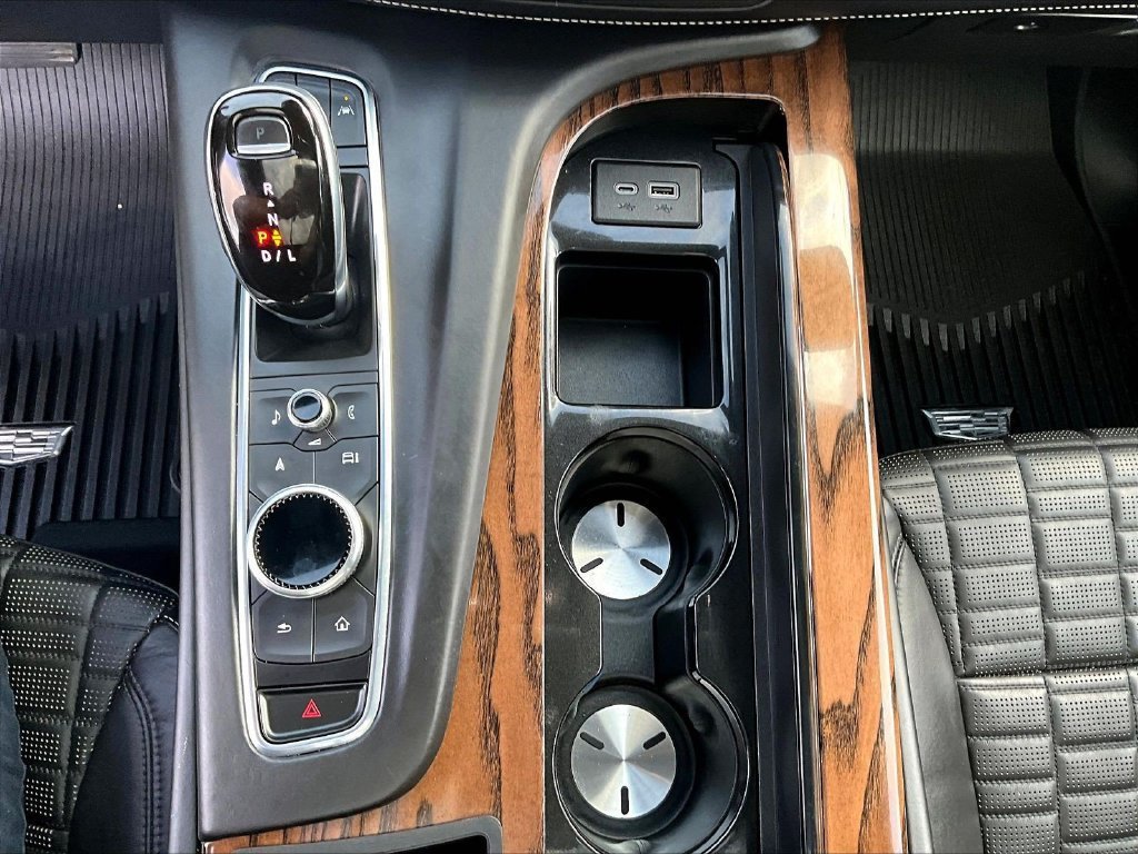 Used 2021 Cadillac Escalade Sport Platinum w/ LPO, Floor Liner Package AWD/4WD image 20