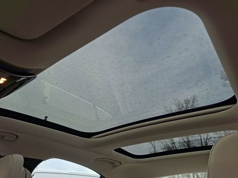 New 2026 Mercedes-Benz E 350 4MATIC Sedan image 10