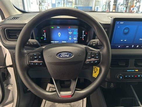 Used 2025 Ford Maverick XL image 16