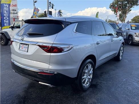 Used 2022 Buick Enclave Premium image 6