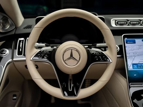 Used 2023 Mercedes-Benz S 580 4MATIC Sedan image 44