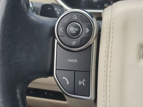 Used 2017 Land Rover Range Rover Long Wheelbase Supercharged image 24