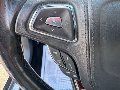Used 2018 Lincoln MKZ Select w/ Technology Package FWD image 19