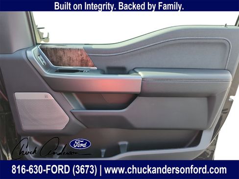 New 2026 Ford F250 Lariat w/ Black Appearance Package image 25