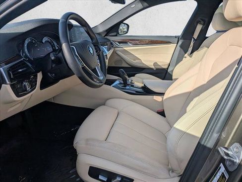 Used 2018 BMW 530i image 22
