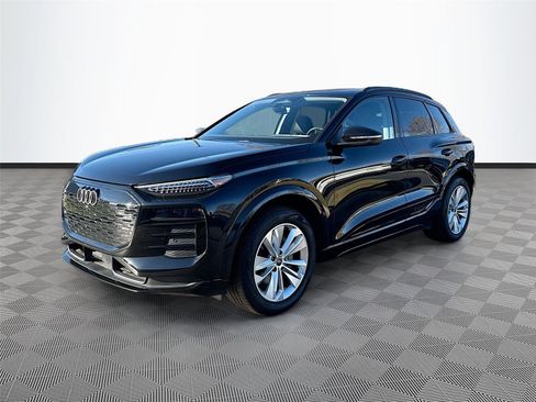 Used 2025 Audi Q6 e-tron Premium Plus w/ Premium Plus image 3