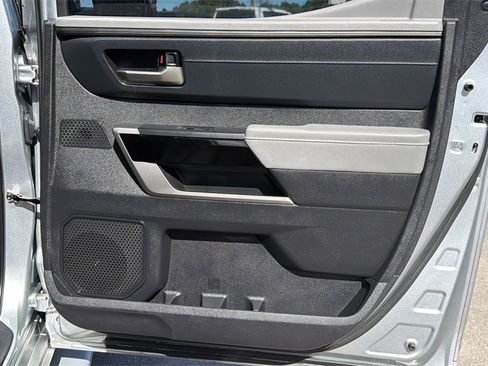 Used 2023 Toyota Tundra Limited image 36