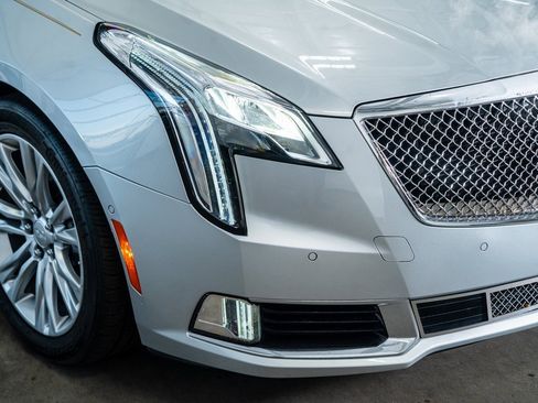 Used 2018 Cadillac XTS Luxury image 17