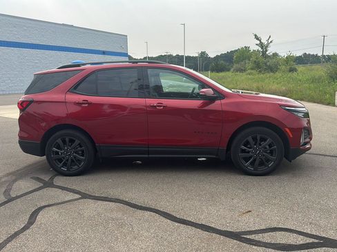 Used 2024 Chevrolet Equinox RS w/ RS Leather Package AWD/4WD image 6