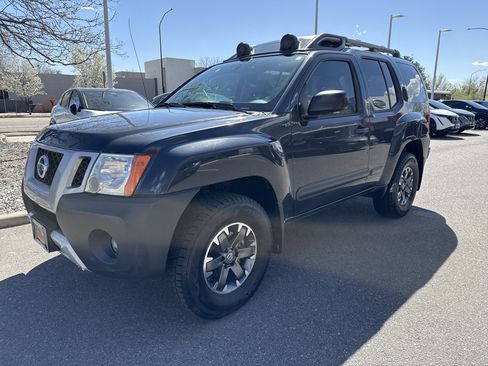 Used 2015 Nissan Xterra PRO-4X image 3