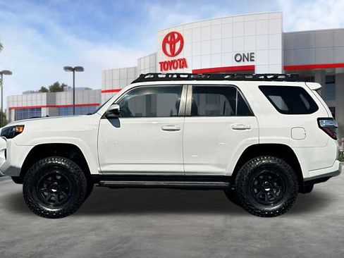 Used 2014 Toyota 4Runner SR5 image 8