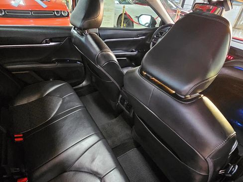 Used 2020 Toyota Camry XSE image 19