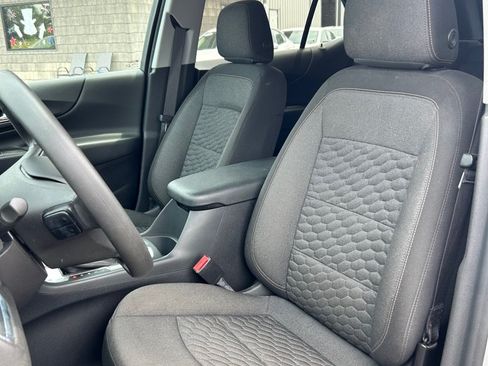 Used 2021 Chevrolet Equinox LT FWD image 9