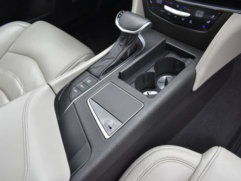 Used 2018 Cadillac CT6 Luxury AWD/4WD image 26