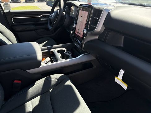 New 2026 RAM 1500 Big Horn AWD/4WD image 18