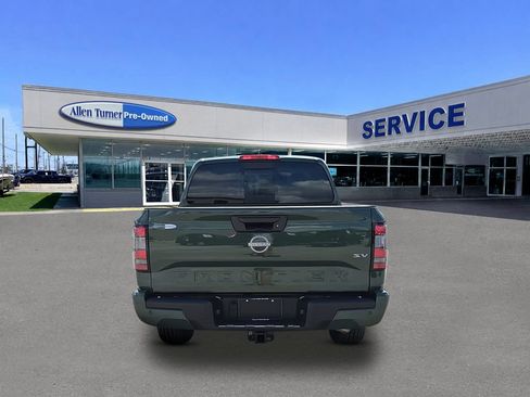 Used 2024 Nissan Frontier SV w/ SV Convenience Package RWD image 7
