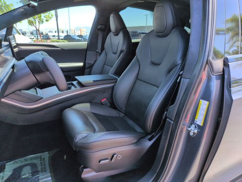 Used 2023 Tesla Model X AWD/4WD image 16