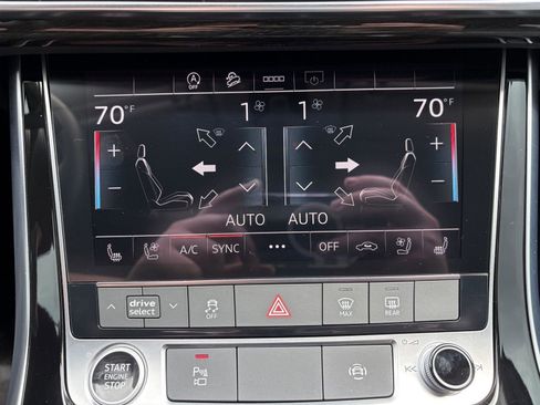 Certified 2025 Audi Q7 3.0T Premium Plus AWD/4WD image 17