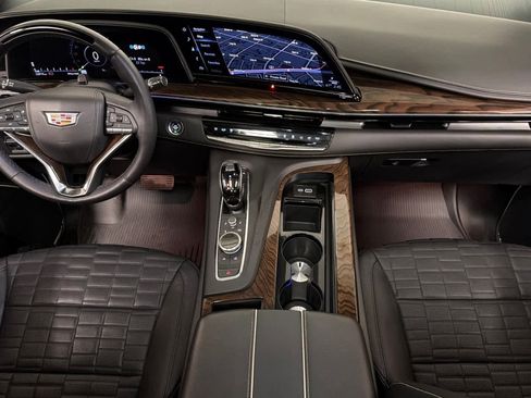 Used 2024 Cadillac Escalade Sport Platinum w/ LPO, ONYX Package image 3