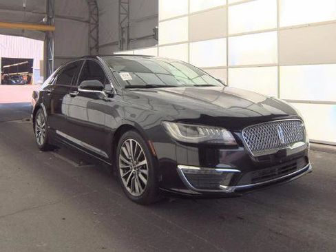 Used 2017 Lincoln MKZ Select w/ Select Plus Package image 3