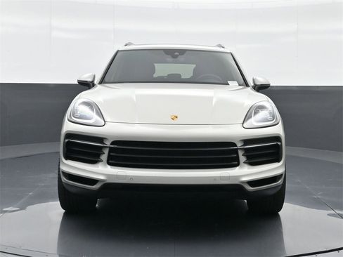 Used 2023 Porsche Cayenne Platinum Edition image 15