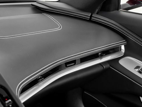 Used 2021 Chevrolet Corvette Stingray Convertible w/ Battery Protection Package image 38