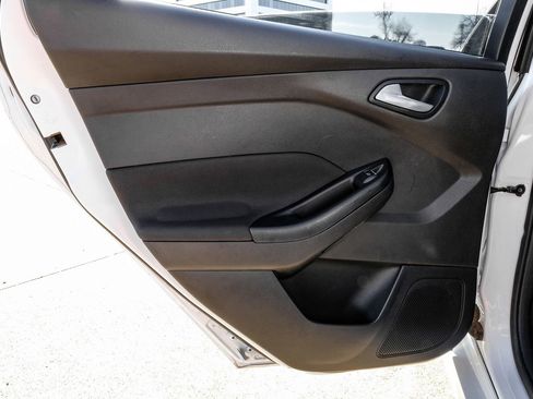 Used 2018 Ford Focus ST image 48