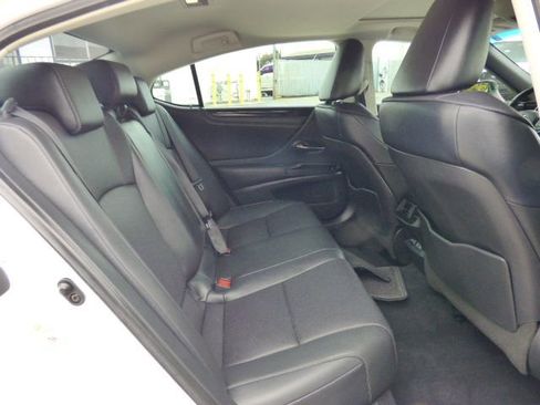 Used 2019 Lexus ES 350 w/ Premium Package FWD image 15