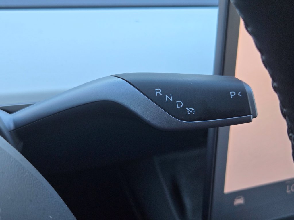 Used 2024 Tesla Model Y Long Range RWD image 23