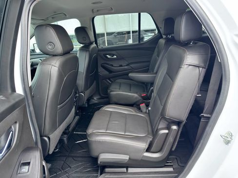 Used 2020 Chevrolet Traverse LT w/ LPO, Floor Liner Package AWD/4WD image 36