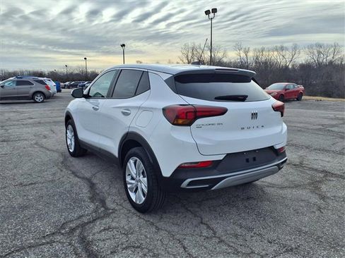Used 2025 Buick Encore GX Preferred image 22