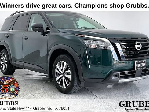 Used 2024 Nissan Pathfinder SL w/ Black Appearance Package AWD/4WD image 1
