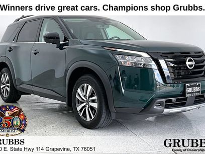 Used 2024 Nissan Pathfinder SL w/ Black Appearance Package