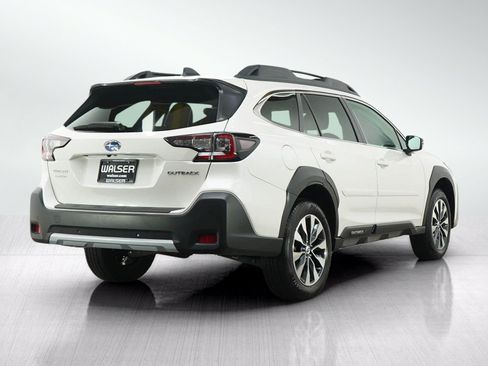 Used 2024 Subaru Outback Limited AWD/4WD image 5