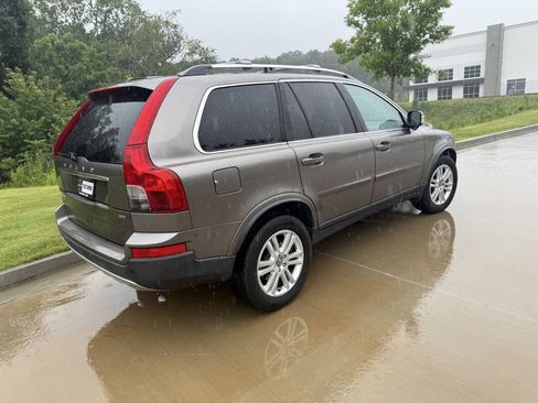Used 2011 Volvo XC90 3.2 AWD/4WD image 2