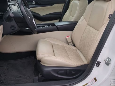 Used 2019 Nissan Maxima Platinum image 15
