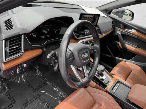 Used 2021 Audi Q5 Prestige w/ Prestige Package AWD/4WD image 12